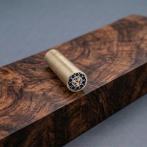 pin za dršku lovački nož sa mozaik smola